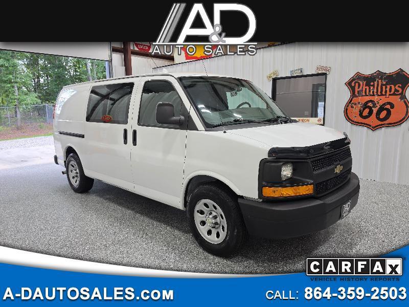 Chevrolet Express Cargo Van RWD 1500 135" 2014