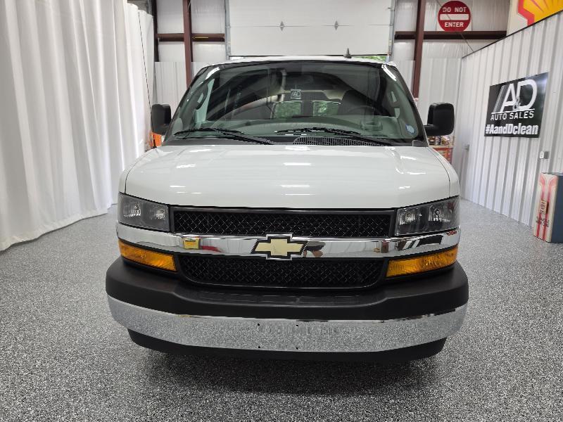 Chevrolet Express Passenger RWD 3500 155" LT 2019