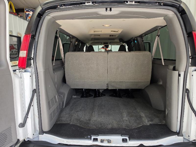 Chevrolet Express Passenger RWD 3500 155" LT 2019