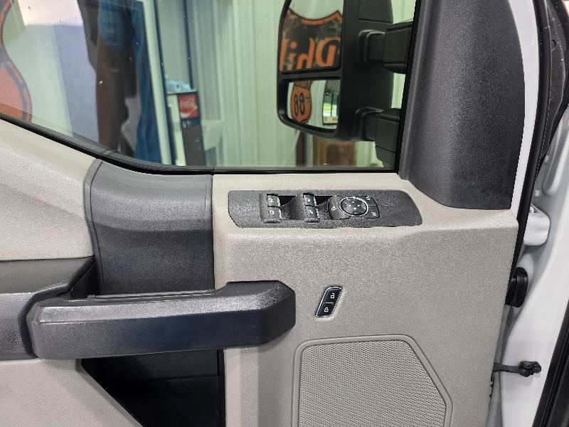 Ford Super Duty F-350 DRW 4WD SuperCab 158" XL 2020