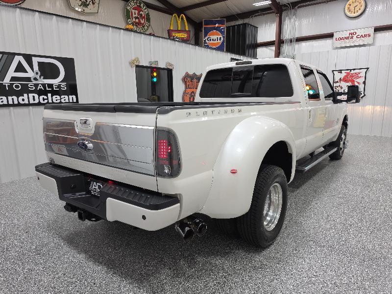 Ford Super Duty F-350 DRW 4WD Crew Cab 172" Platinum 2015