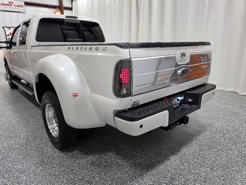 Ford Super Duty F-350 DRW 4WD Crew Cab 172" Platinum 2015