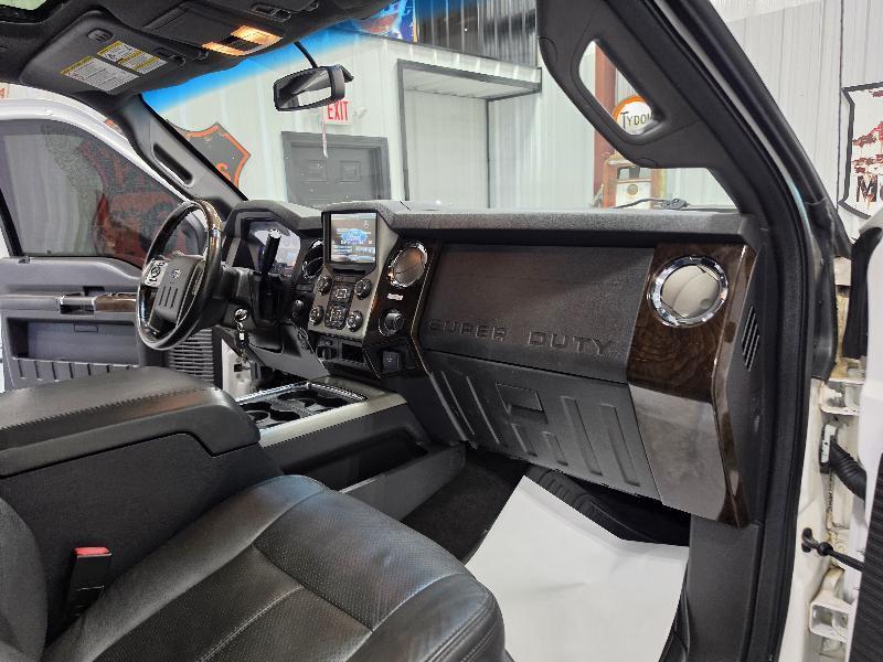 Ford Super Duty F-350 DRW 4WD Crew Cab 172" Platinum 2015