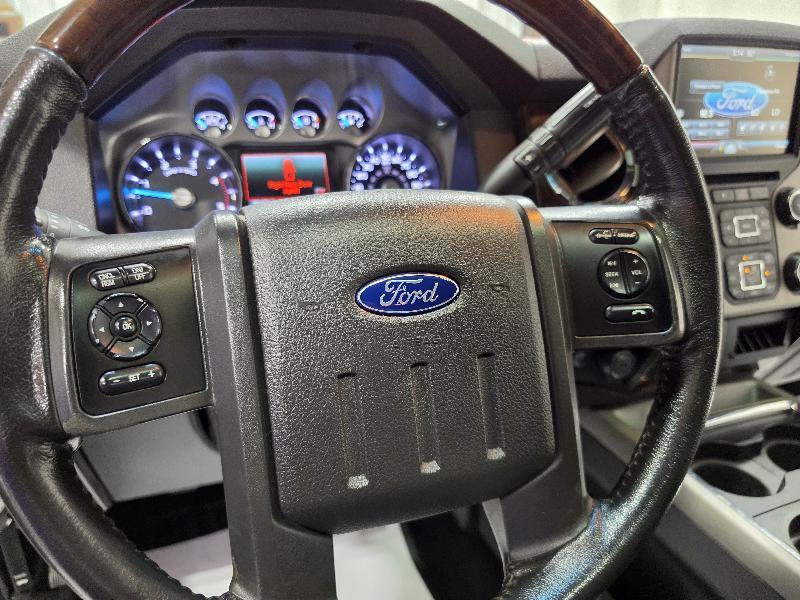 Ford Super Duty F-350 DRW 4WD Crew Cab 172" Platinum 2015