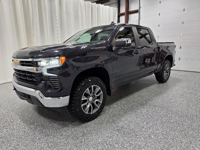 Chevrolet Silverado 1500 4WD Crew Cab 147" LT w/2FL 2024