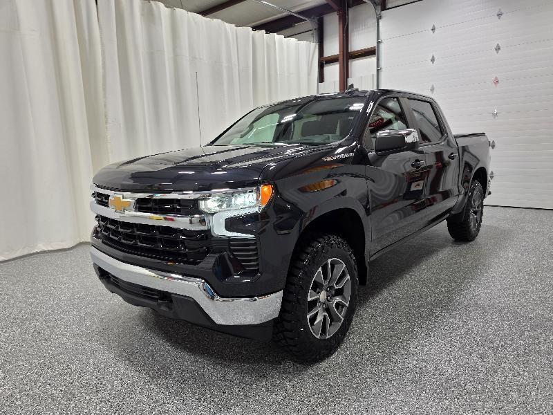 Chevrolet Silverado 1500 4WD Crew Cab 147" LT w/2FL 2024