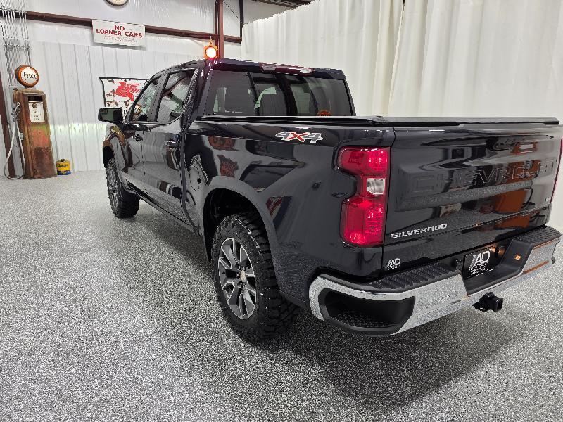 Chevrolet Silverado 1500 4WD Crew Cab 147" LT w/2FL 2024