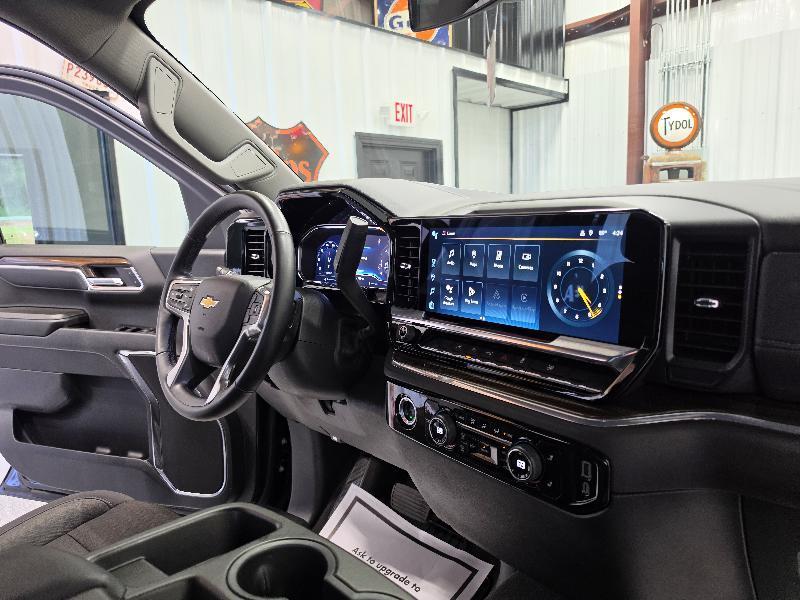 Chevrolet Silverado 1500 4WD Crew Cab 147" LT w/2FL 2024