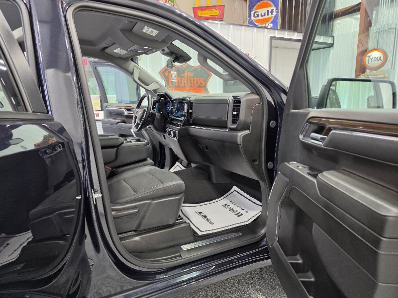 Chevrolet Silverado 1500 4WD Crew Cab 147" LT w/2FL 2024