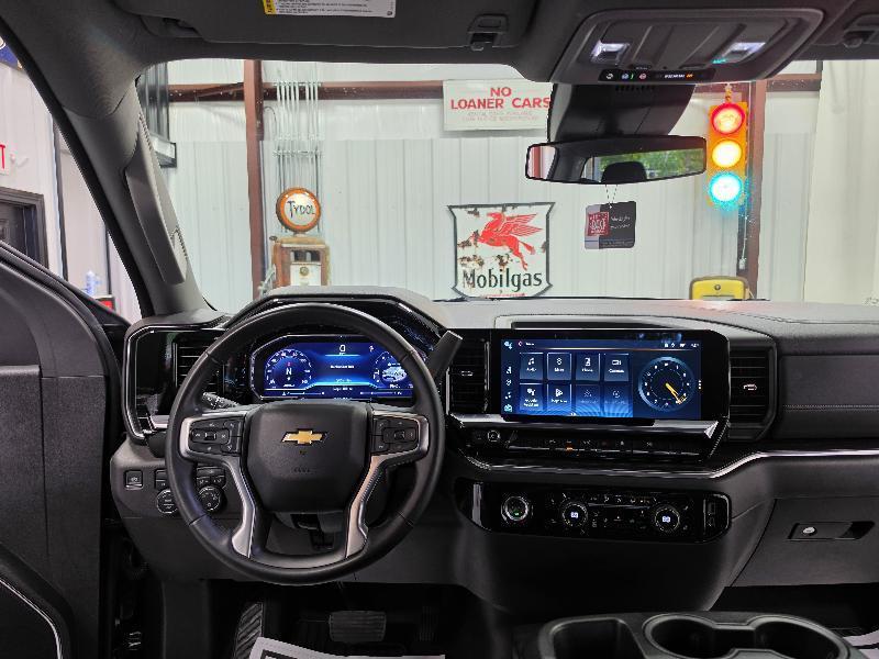 Chevrolet Silverado 1500 4WD Crew Cab 147" LT w/2FL 2024