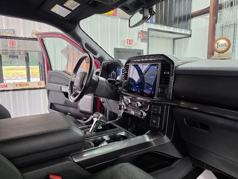 Ford F-150 4WD SuperCrew 145" XLT 2022