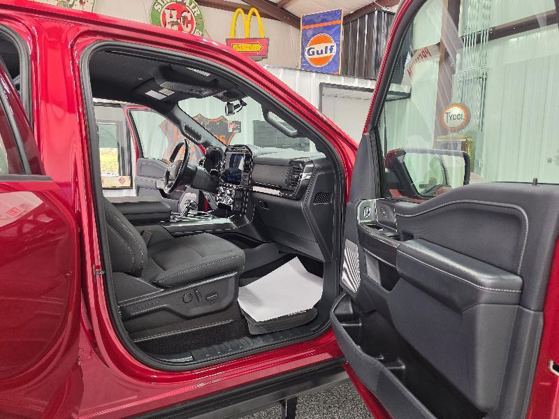 Ford F-150 4WD SuperCrew 145" XLT 2022