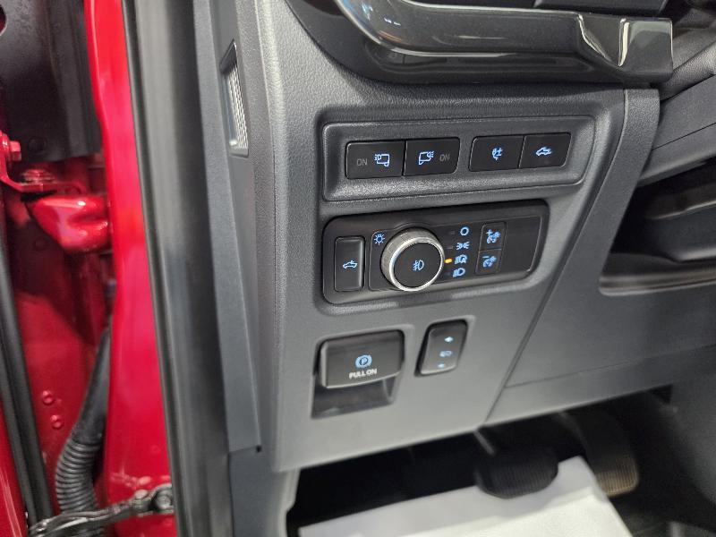 Ford F-150 4WD SuperCrew 145" XLT 2022