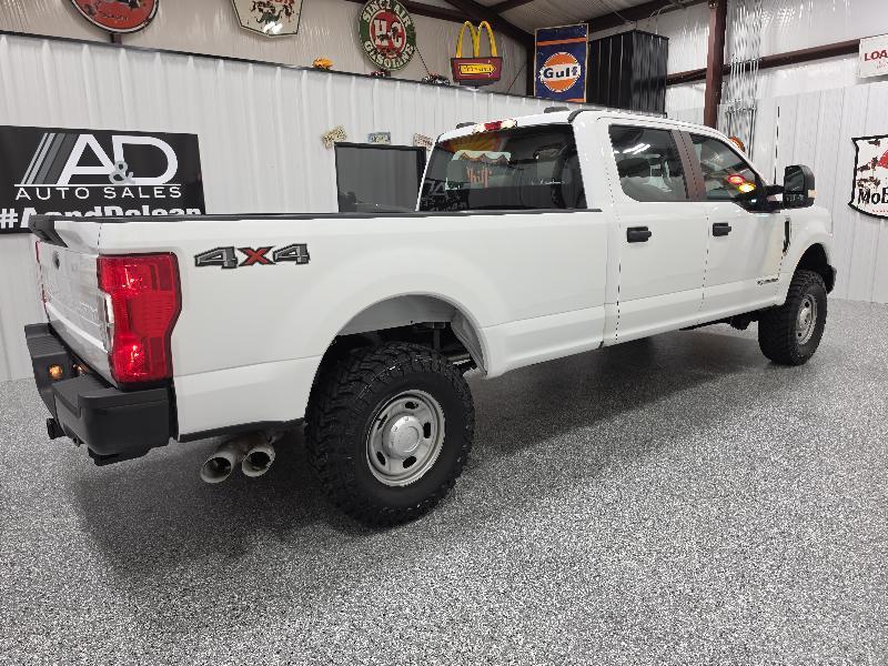 Ford Super Duty F-250 SRW XL 4WD Crew Cab 8' Box 2022