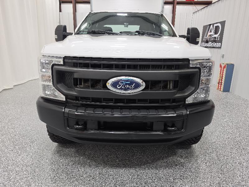Ford Super Duty F-250 SRW XL 4WD Crew Cab 8' Box 2022