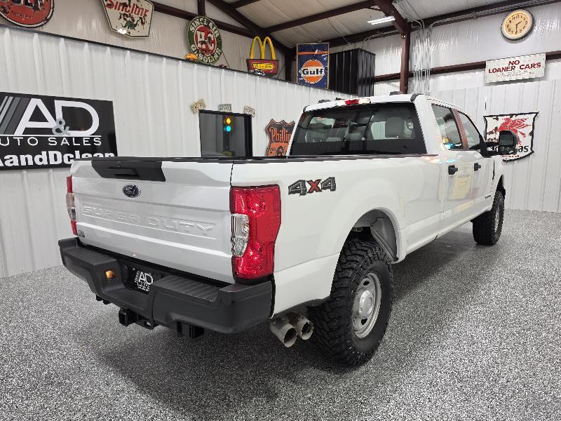 Ford Super Duty F-250 SRW XL 4WD Crew Cab 8' Box 2022