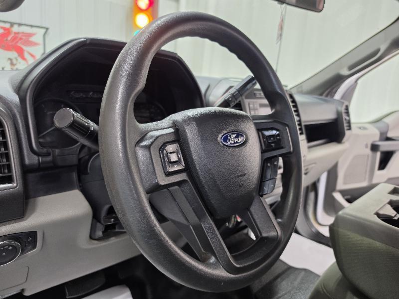 Ford Super Duty F-250 SRW XL 4WD Crew Cab 8' Box 2022