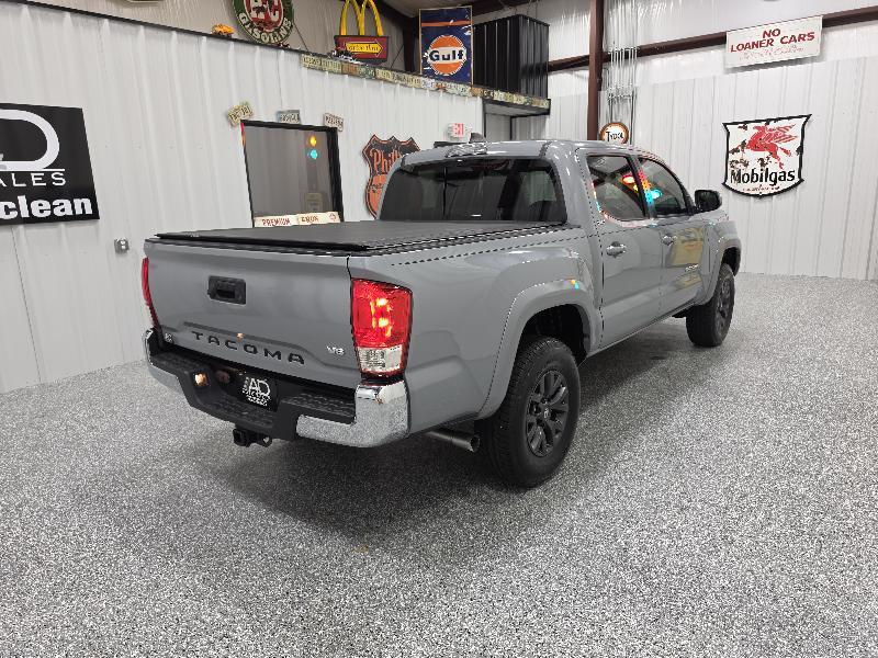 Toyota Tacoma 2WD TRD Off Road Double Cab 5' Bed V6 AT (Natl) 2021