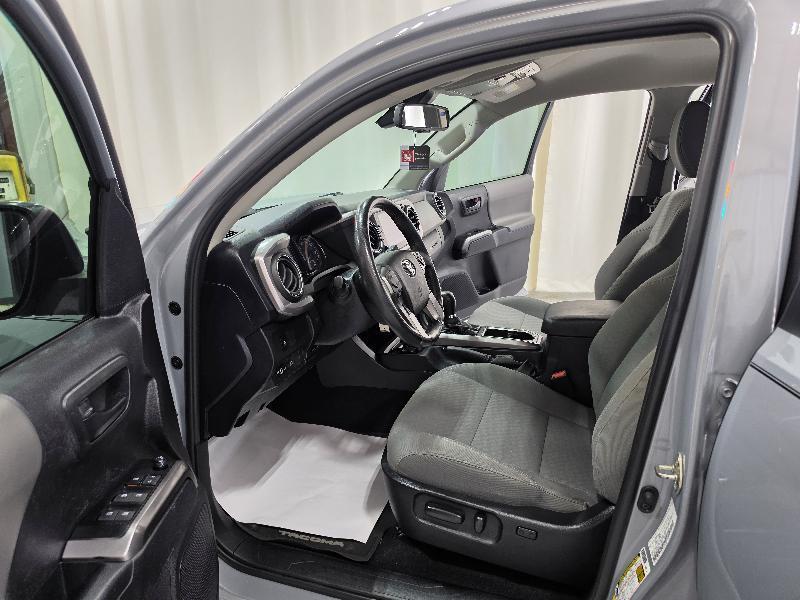 Toyota Tacoma 2WD TRD Off Road Double Cab 5' Bed V6 AT (Natl) 2021