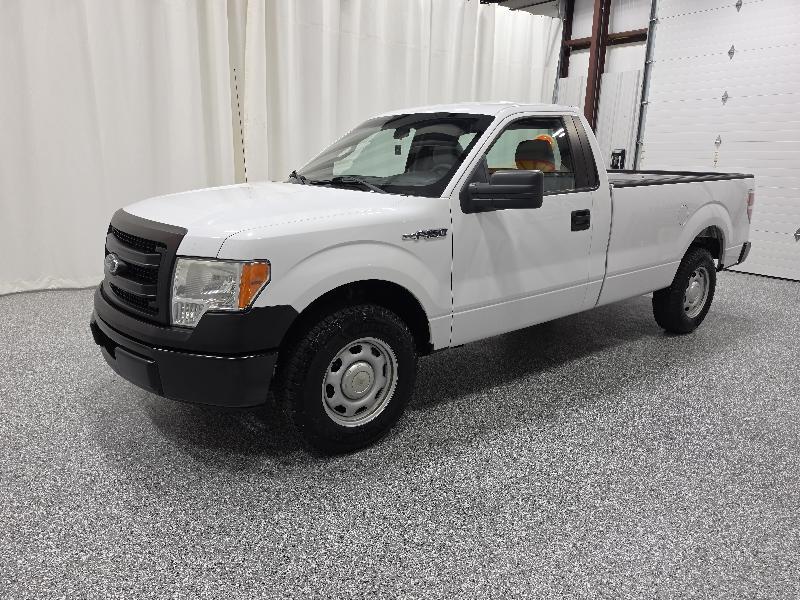 Ford F-150 2WD Reg Cab 126" STX 2014