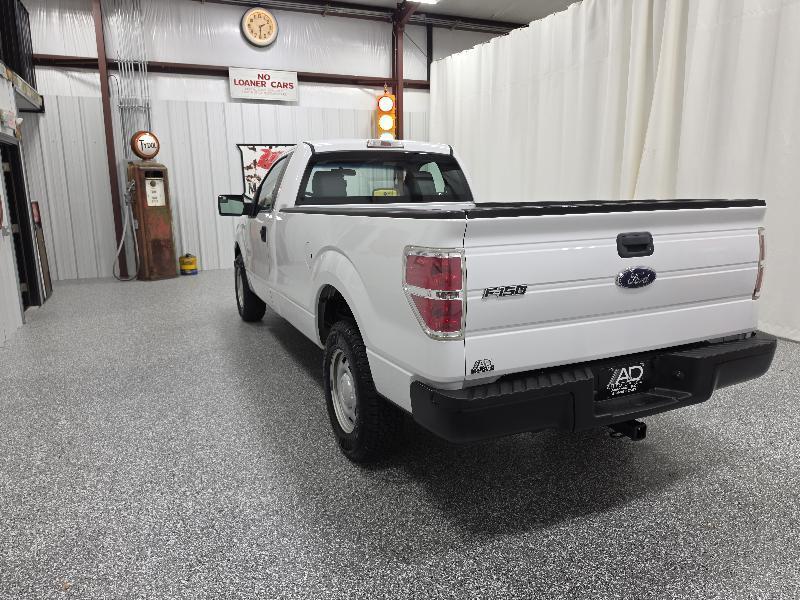Ford F-150 2WD Reg Cab 126" STX 2014