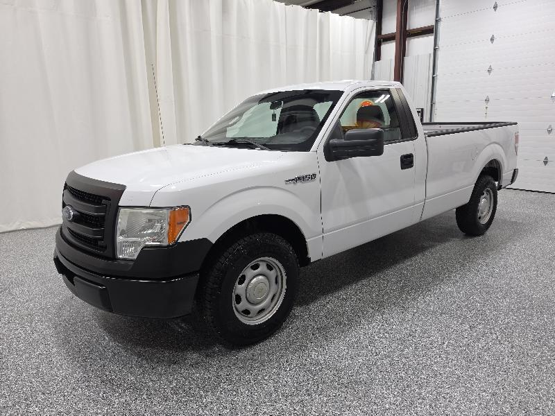 Ford F-150 2WD Reg Cab 126" STX 2014
