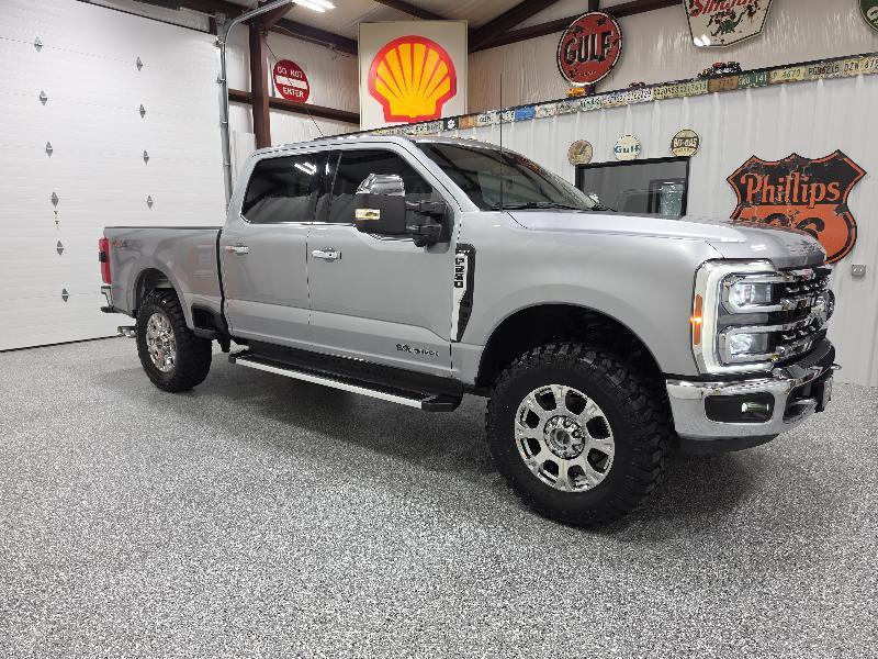 Ford Super Duty F-250 SRW King Ranch 4WD Crew Cab 8' Box 2023