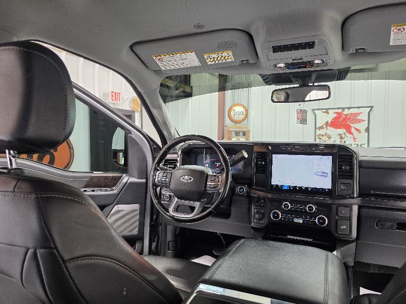 Ford Super Duty F-250 SRW King Ranch 4WD Crew Cab 8' Box 2023