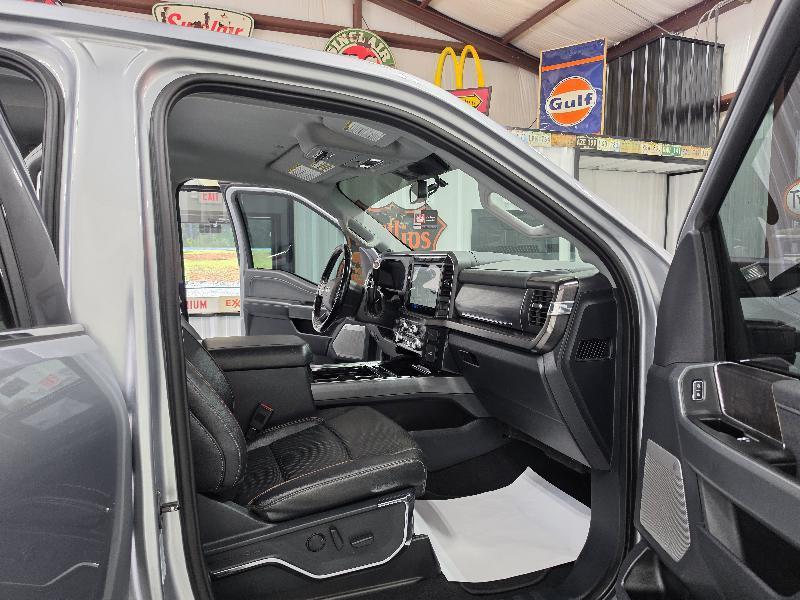 Ford Super Duty F-250 SRW King Ranch 4WD Crew Cab 8' Box 2023