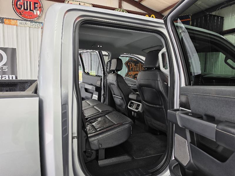 Ford Super Duty F-250 SRW King Ranch 4WD Crew Cab 8' Box 2023