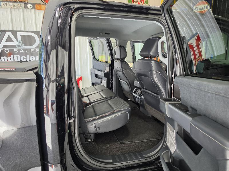 Ford F-150 4WD SuperCrew 150" Lariat 2021