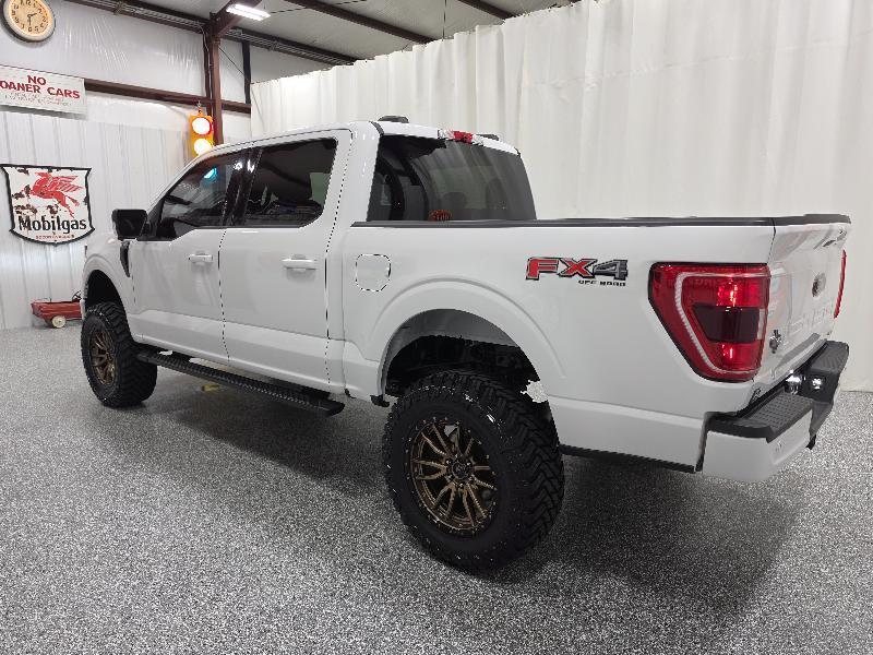 Ford F-150 4WD SuperCrew 145" XLT 2021