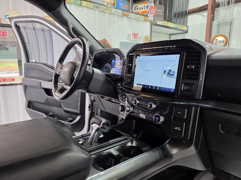 Ford F-150 4WD SuperCrew 145" XLT 2021