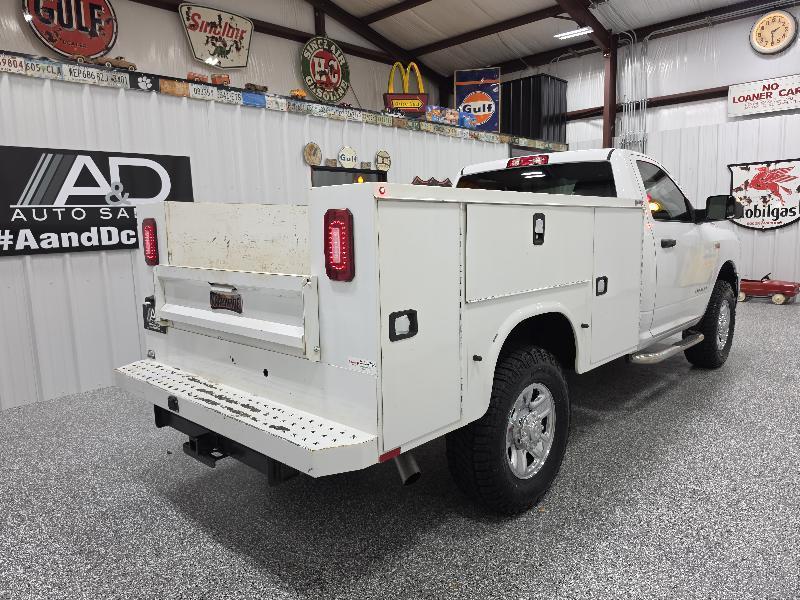 RAM 2500 Tradesman 4x4 Reg Cab 8' Box 2022