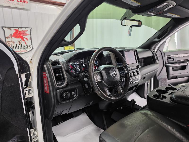 RAM 2500 Tradesman 4x4 Reg Cab 8' Box 2022