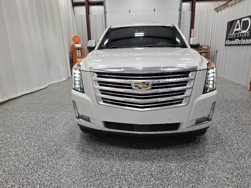 Cadillac Escalade ESV 4WD 4dr Platinum 2018