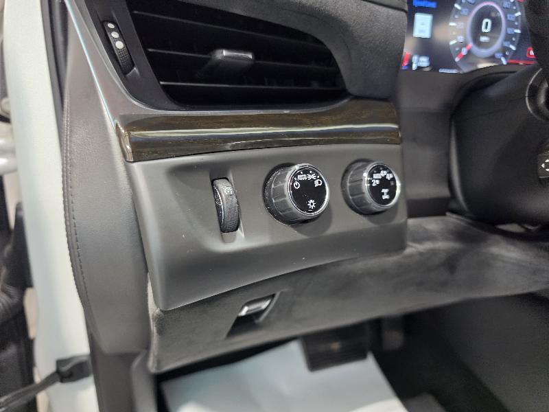 Cadillac Escalade ESV 4WD 4dr Platinum 2018