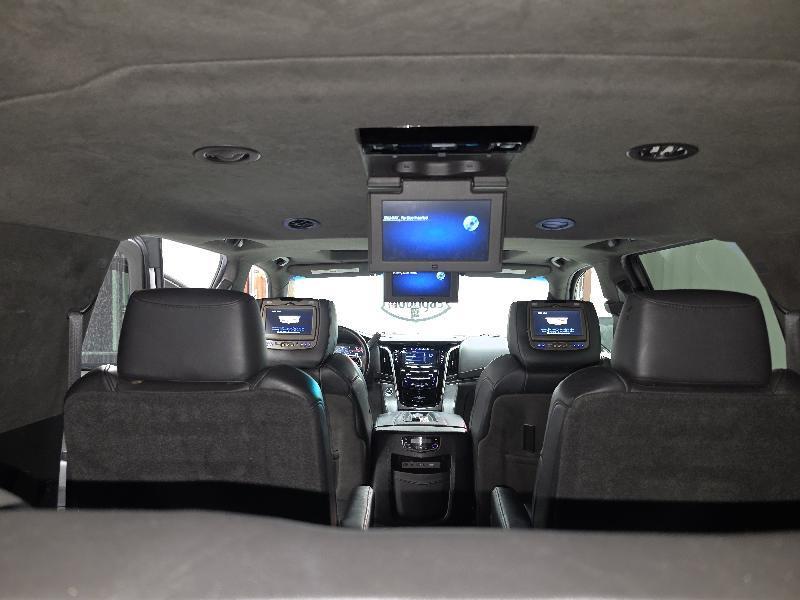 Cadillac Escalade ESV 4WD 4dr Platinum 2018