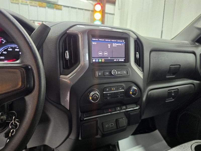 Chevrolet Silverado 2500HD 2WD Reg Cab 142" Work Truck 2023