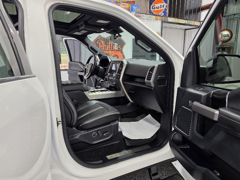 Ford F-150 4WD SuperCrew 145" Platinum 2020