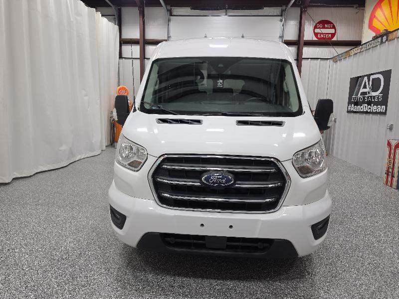 Ford Transit photo 4