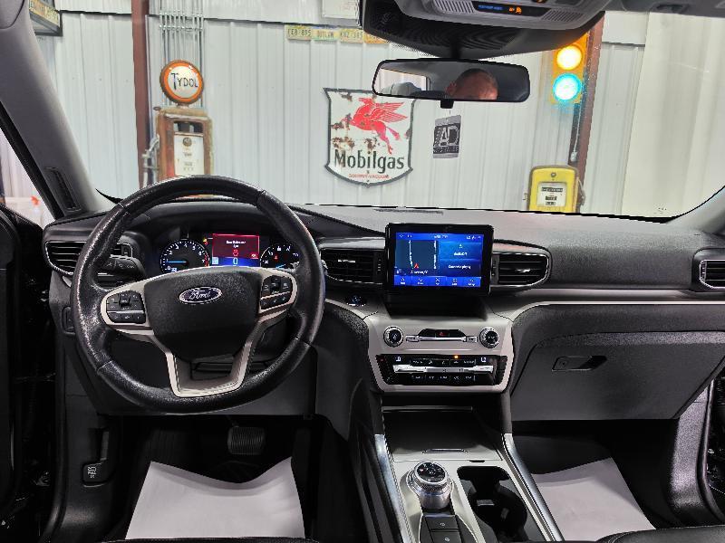 Ford Explorer 4dr 114" WB 4.6L XLT 4WD 2020