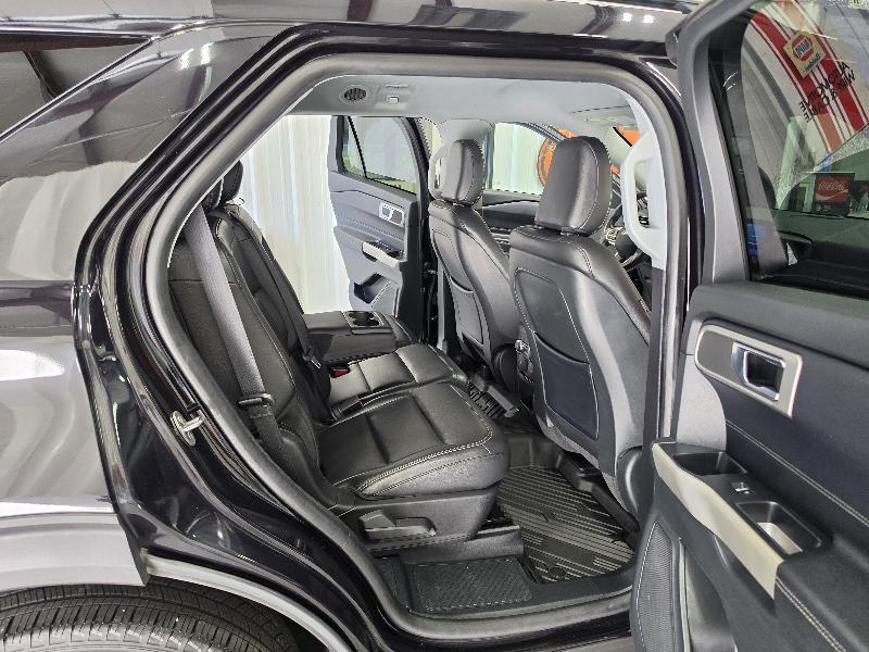 Ford Explorer 4dr 114" WB 4.6L XLT 4WD 2020