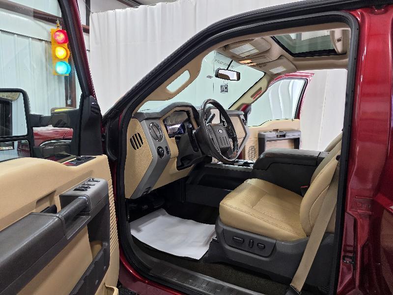 Ford Super Duty F-250 SRW 4WD Crew Cab 156" Lariat 2016