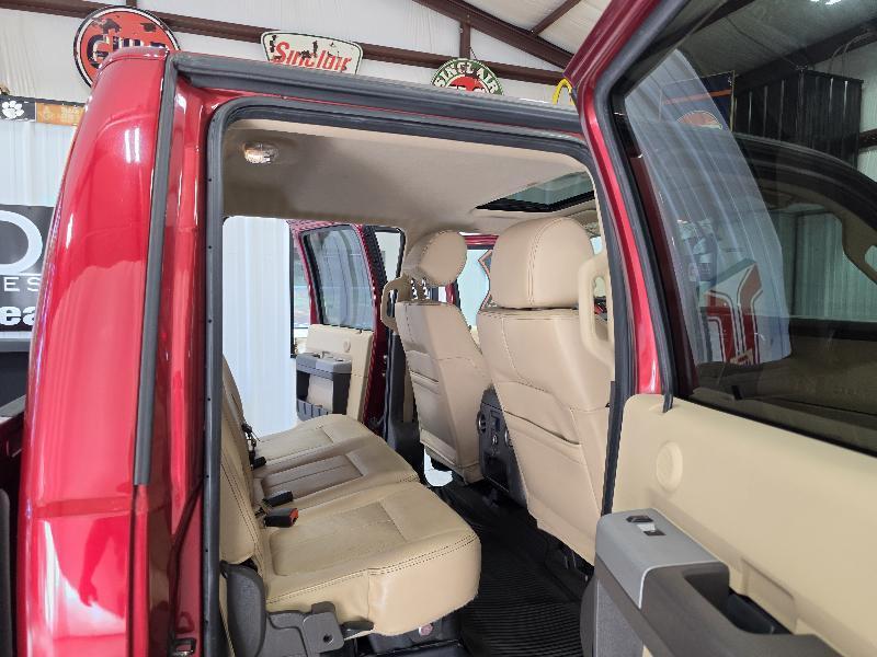 Ford Super Duty F-250 SRW 4WD Crew Cab 156" Lariat 2016