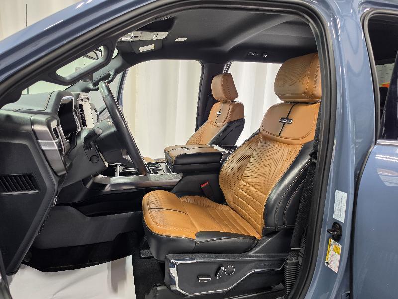 Ford F-150 4WD SuperCrew 145" Platinum 2023