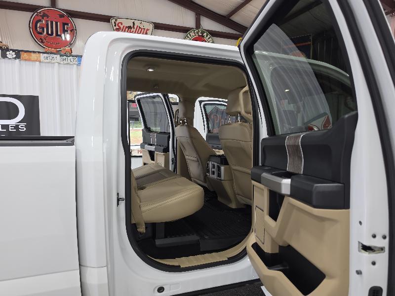Ford Super Duty F-250 SRW Lariat 4WD Crew Cab 6.75' Box 2017