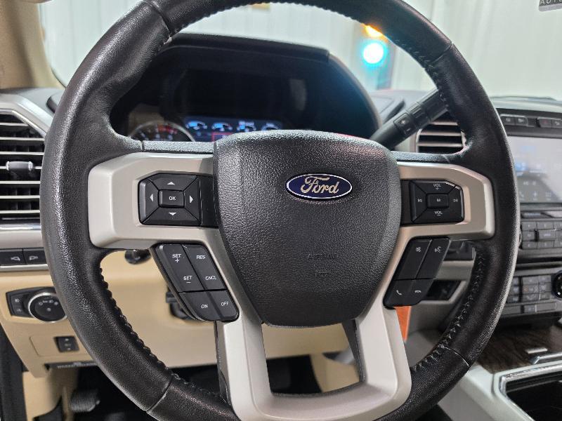 Ford Super Duty F-250 SRW Lariat 4WD Crew Cab 6.75' Box 2017
