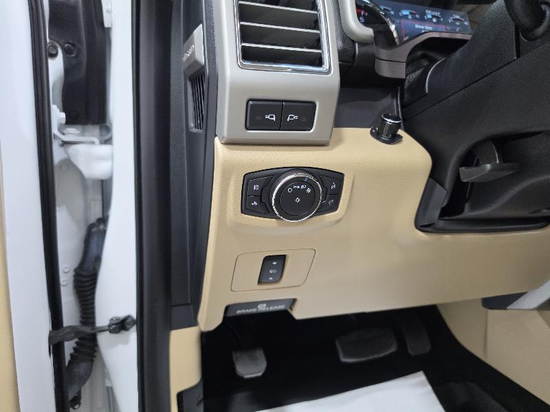 Ford Super Duty F-250 SRW Lariat 4WD Crew Cab 6.75' Box 2017