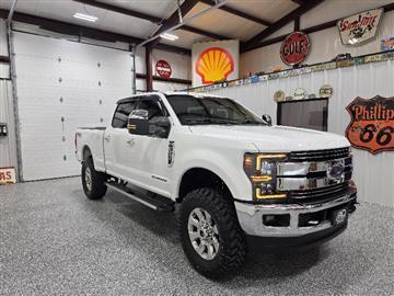 2017 Ford Super Duty F-250 SRW Lariat 4WD Crew Cab 6.75' Box